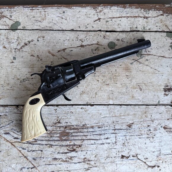 Vintage Western Toy Gun 1950s Leslie Henry Halco Toy Cap Gun Die Cast Pistol - Picture 1 of 5